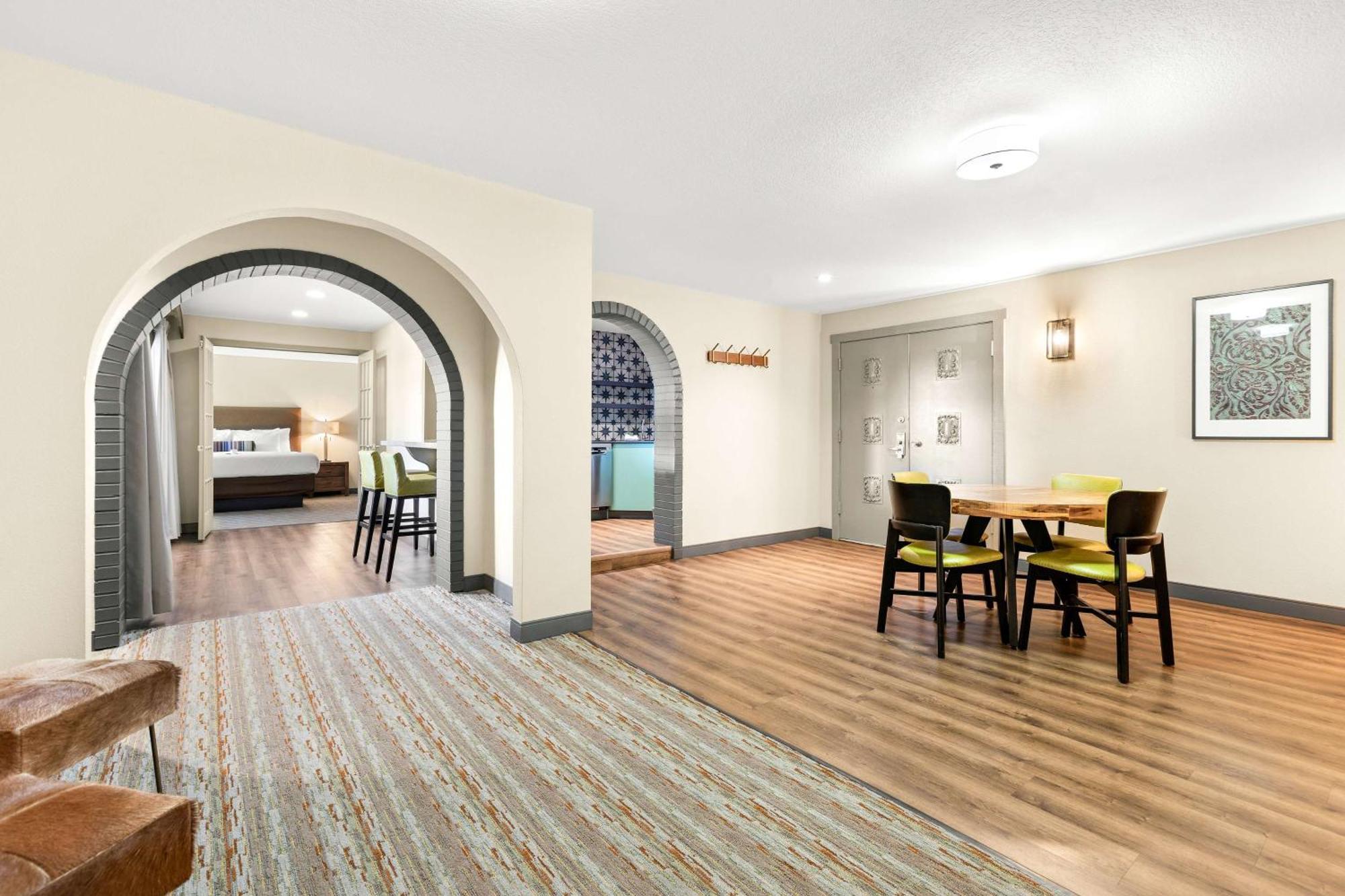 Best Western Downtown Casper Hotel Exterior photo